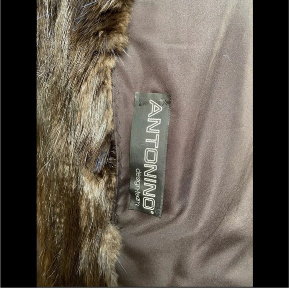 ANTONINO LONG HAIRED & SHEARED BEAVER FUR VEST, size S/M (2-4) - Picture 8 of 11